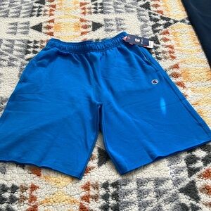 Champion Men’s Medium 10 inch power blend fleece shorts. Blue Jay color NWT’s.